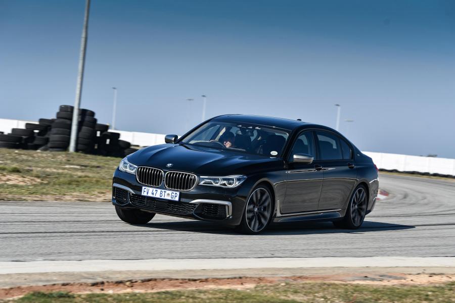  BMW M760Li xDrive 2017 года  (ZA) (фото 4 из 21)